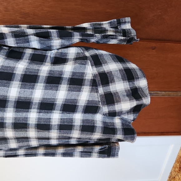 Volcom black white flannel with faux leather - Picture 6 of 7